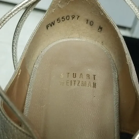 STUART WEITZMAN strappy gold leather sandals