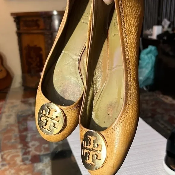 Tan Tory Burch Reva Flats, stressed leather
