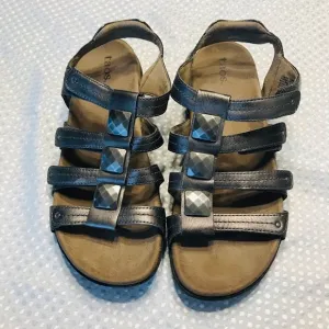Taos Footwear Cleopatra Pewter Gray Sandals Strappy Metallic