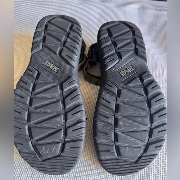 TEVA MENS SANDALS GLADIATOR 11 Black and Tan Strappy Sandals