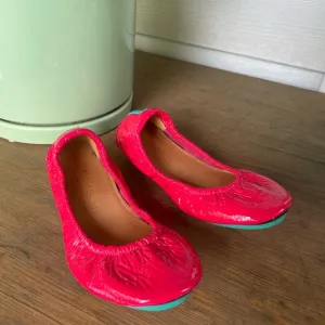 Tieks Mini Razzleberry Flats