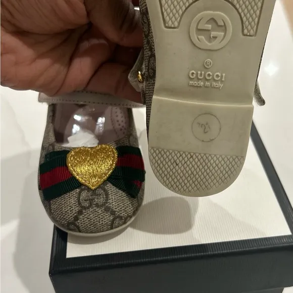Toddler Gucci Heart Embellished Shoes - Size 21 (5C)