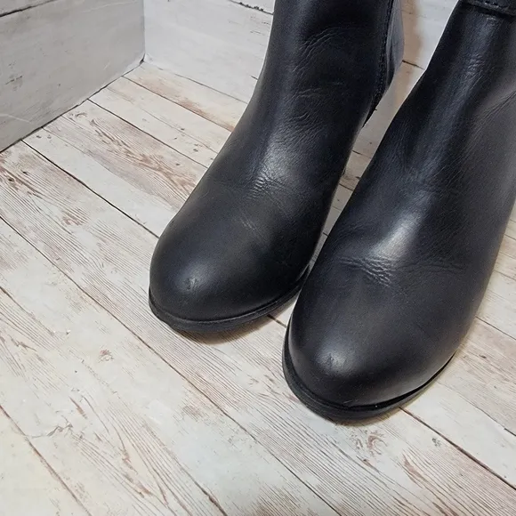 Tory Burch Bristol booties in black