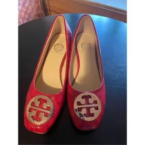 Tory Burch Double Logo Embossed Snakeskin Shoes