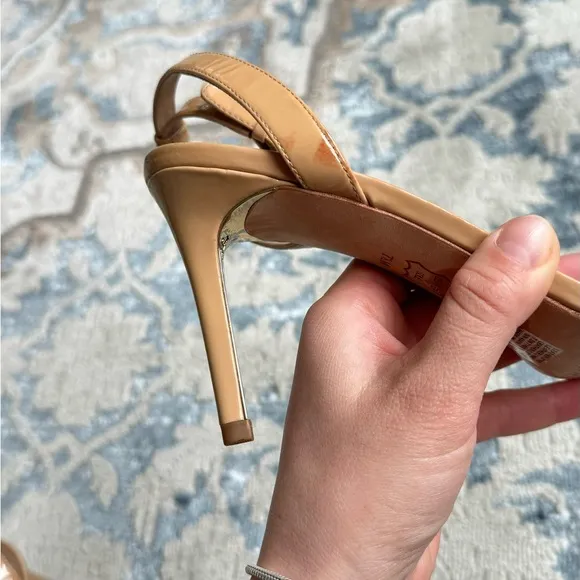 Tory Burch Elana Beige 85mm heels light oak patent leather heels in size 7.5