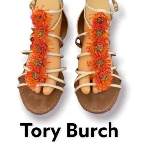 TORY BURCH Shoes Women's sz9 Sandals Cream Leather Floral Buckle Strappy Sandals