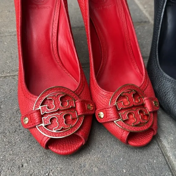 Tory Burch Women's Red and Black Peep Toe Heels size 9