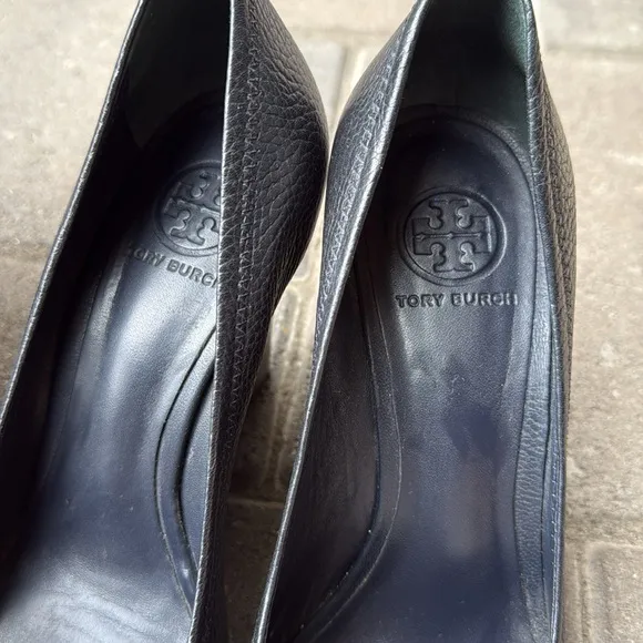 Tory Burch Women's Red and Black Peep Toe Heels size 9