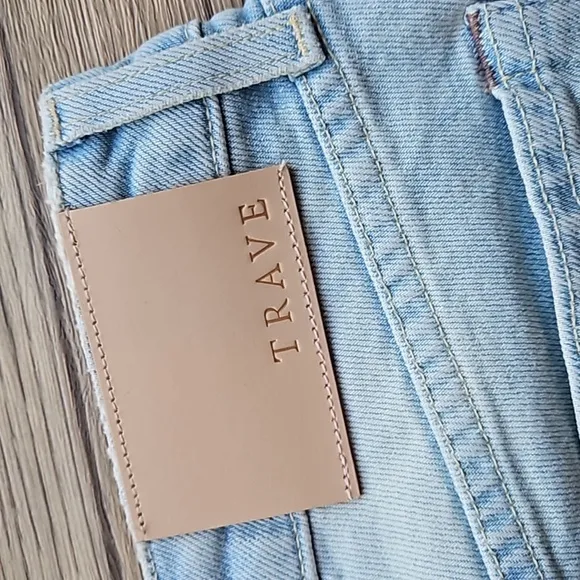 Trave Light Wash Sophie Low Rise Slim Cropped Jeans 26 NWT