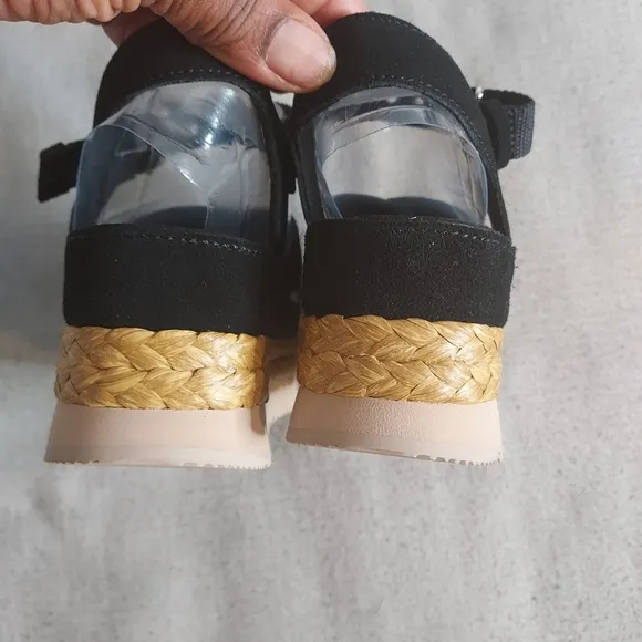 UGG Aubrey Ankle Strappy Flatform Sandals Sz-9.5