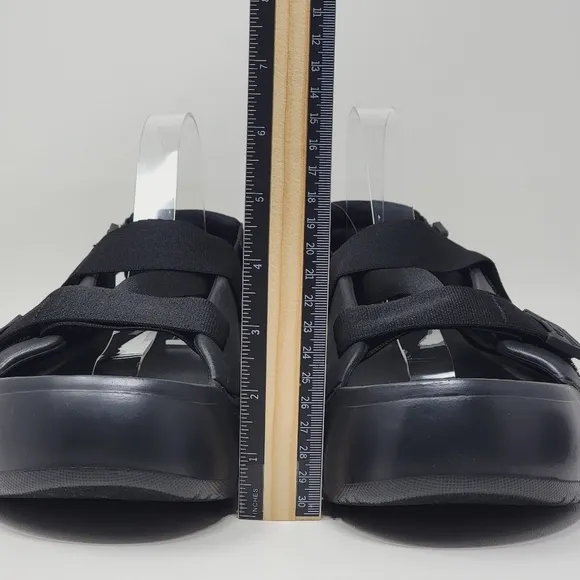 UGG Black Stratus Plataform Strappy Sandals 1153078 Men's Size 11 New