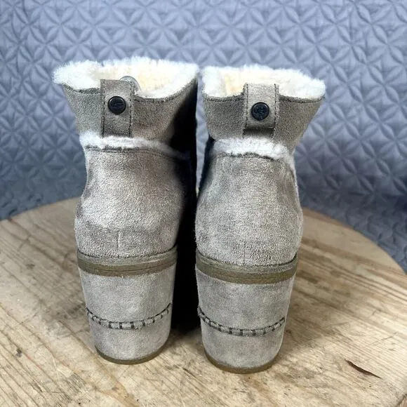 Ugg Boots Women's 10 Kasen II Suede Heel Beige Shearling Ankle Booties Shoes
