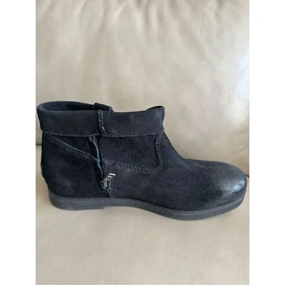 UGG Women's Black NWOT Josefene Cuff Ankle  Suede Bootie