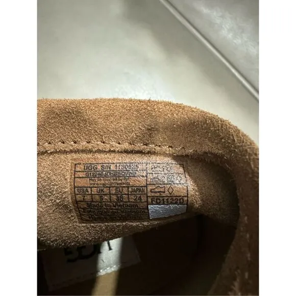 UGG Women's Chestnut NWOT Josefene Cuff Ankle Bootie