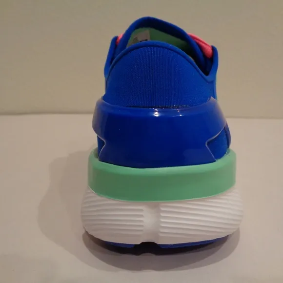 Under Armour Size 4.5Y SPEEDFORM APOLLO 2 Sneakers