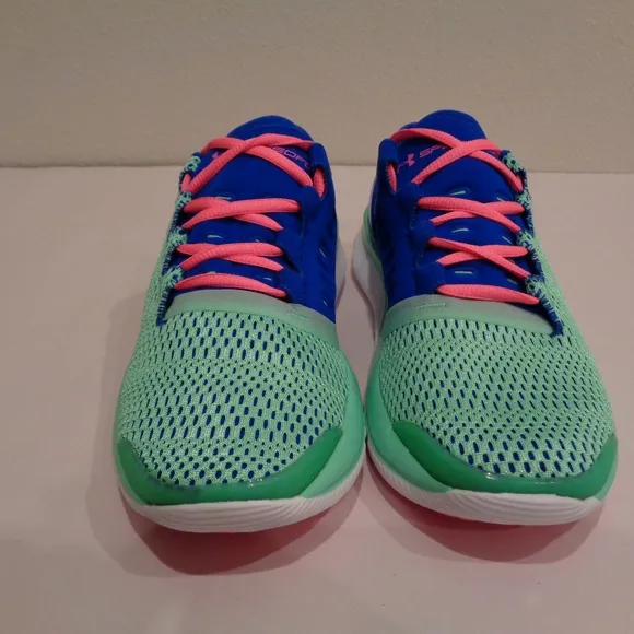Under Armour Size 4.5Y SPEEDFORM APOLLO 2 Sneakers