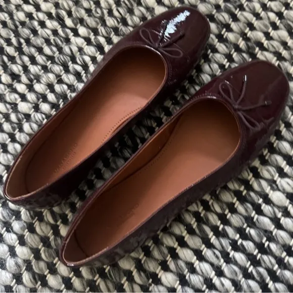 Vagabond oxblood flats with bow shoes