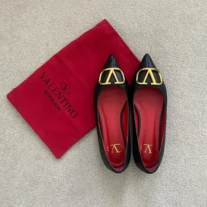 Valentino Garavani Black and Gold Women's Shoes - Size 39