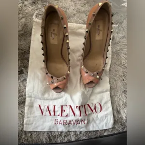 Valentino logo stud open toe shoes baby doll pump Rockstud Platform heels
