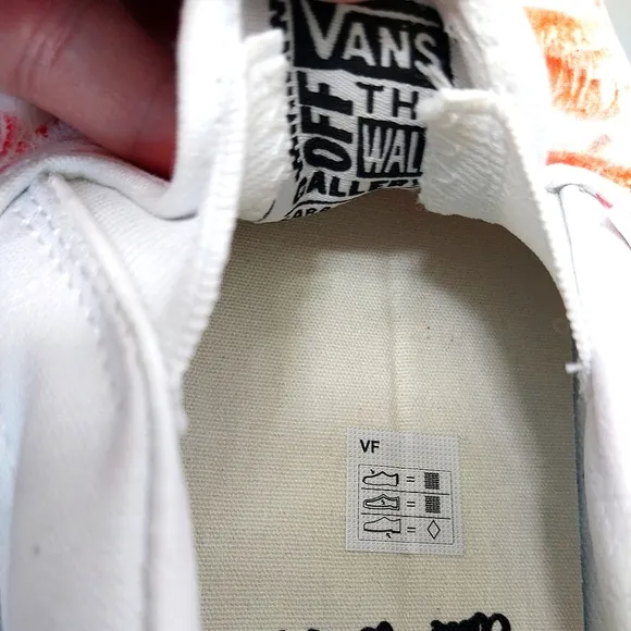Vans Pride Classic Slip Ons, NWT,‎ Size 10M| EUR 43