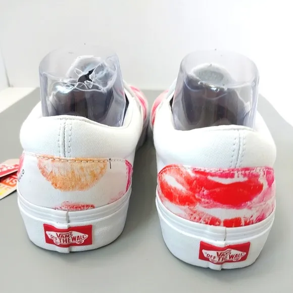Vans Pride Classic Slip Ons, NWT,‎ Size 10M| EUR 43