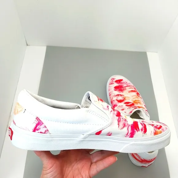Vans Pride Classic Slip Ons, NWT,‎ Size 10M| EUR 43