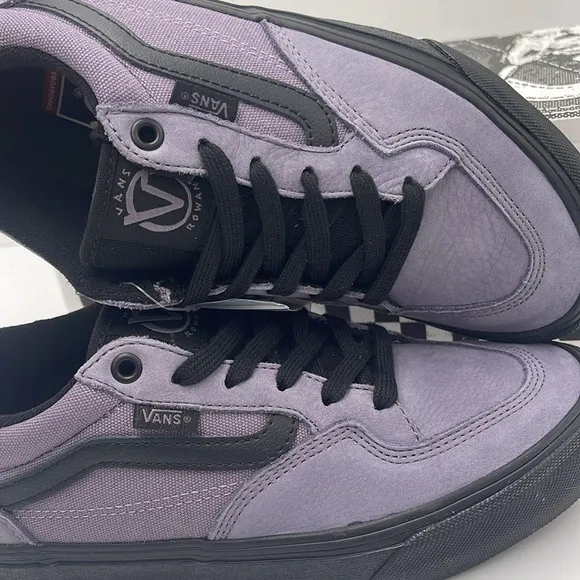 Vans WMNS RowanNubuck Light Purple/BlackVN0A5JICBI6 Sneakers