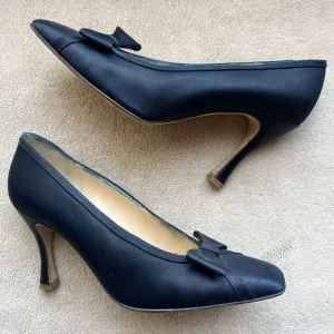 Vera Wang Navy Blue Dyed Fabric Heels w/ Bow Women’s 6 Formal Wedding Party