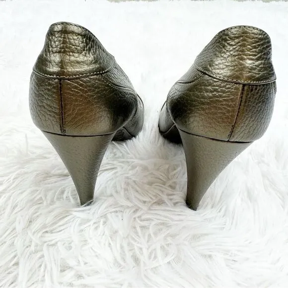 Versace Jeans Couture Metallic Round Toe Pebbled Leather Heeled Pumps