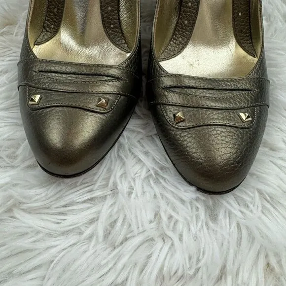 Versace Jeans Couture Metallic Round Toe Pebbled Leather Heeled Pumps