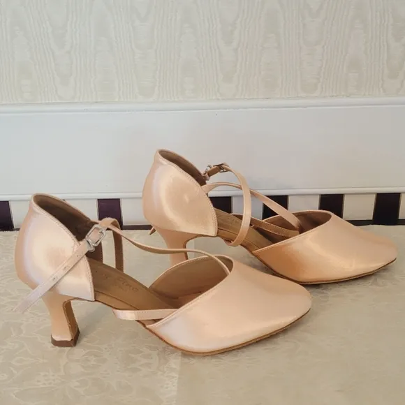 VERY FINE Melody Smooth Satin Ballroom Latin Dance Shoes C9691 Flesh Size 9.5