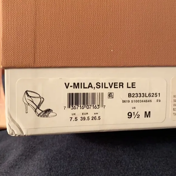 Via Spigq “Mila” silver sandals