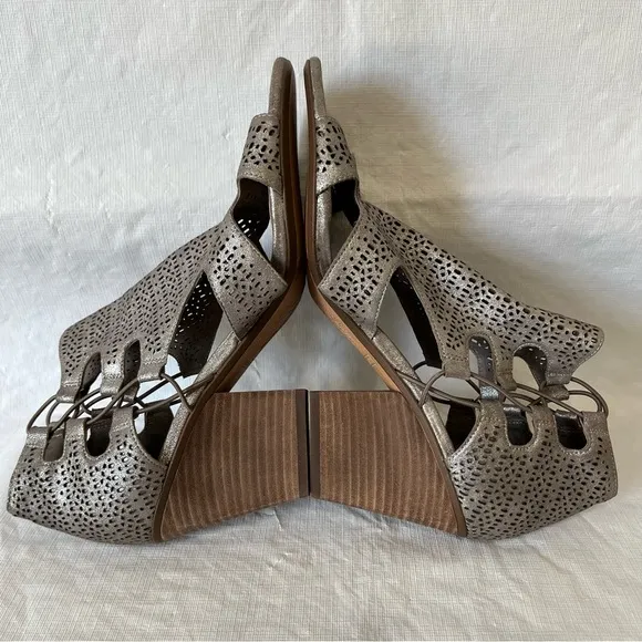 Vince Camuto Corbina Metallic Leather Heeled Open Toe Shoes