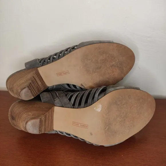 Vince Camuto Women's Shoes Bootie Sandals Peep Toe Gray Leather Size 7 Zipper