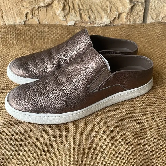 Vince Verrell Fashion Sneakers Shoes Open Back Metallic Leather Sz 7 Slip On