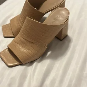 Vince Women's Tan Croc-Embossed Mules