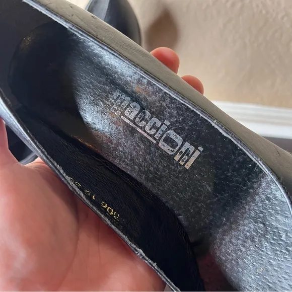 Vintage 1990's (EU 37) Maccioni Black Leather Pumps, High Heeled Shoes, 90's