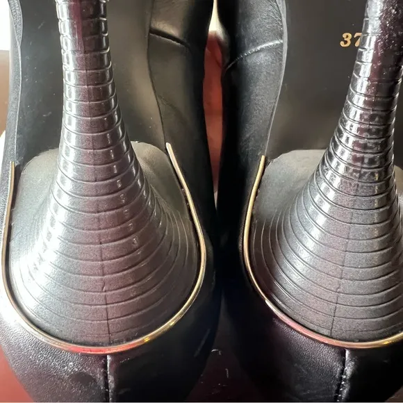 Vintage 1990's (EU 37) Maccioni Black Leather Pumps, High Heeled Shoes, 90's