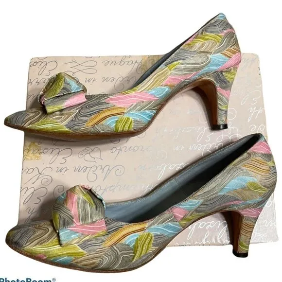 Vintage 70’s I. Magnin Silk Green Brown Pattern Heeled Pumps with bow Size 6B