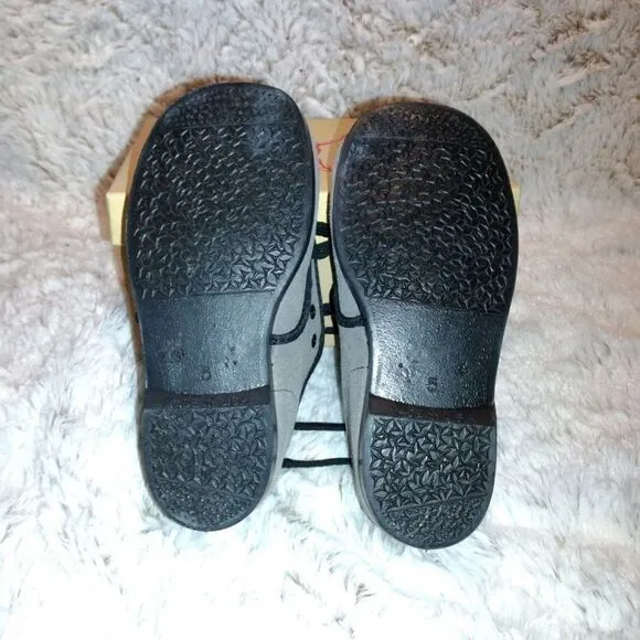 Vintage baby shoes , in original packaging, never used