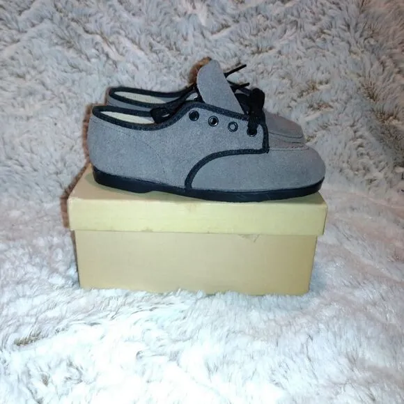 Vintage baby shoes , in original packaging, never used