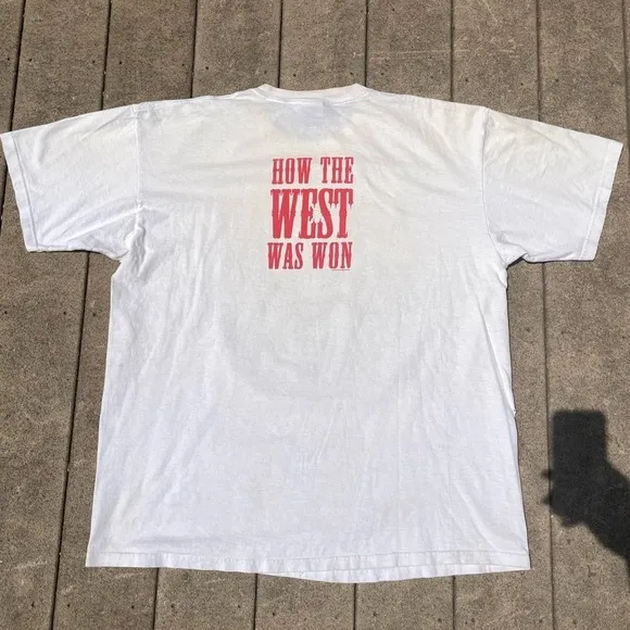 Vintage Distressed 2003 Led Zeppelin “How The West Was Won” Graphic T-Shirt