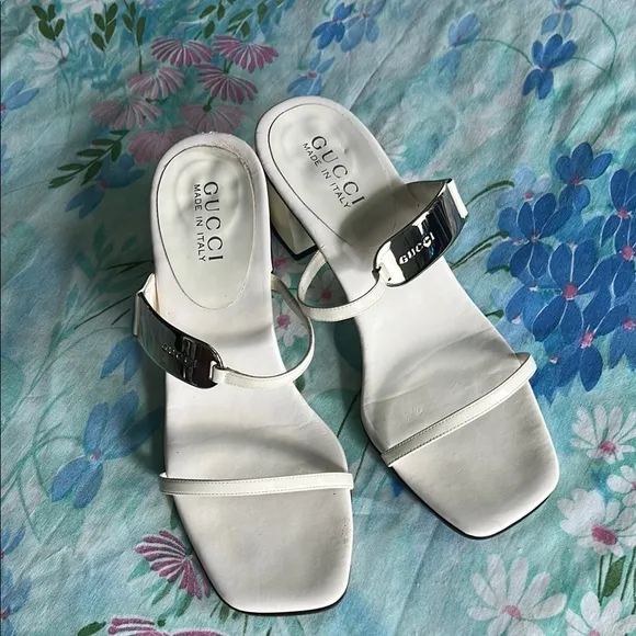 Vintage Gucci Strappy Sandals Silver Accent - 6B