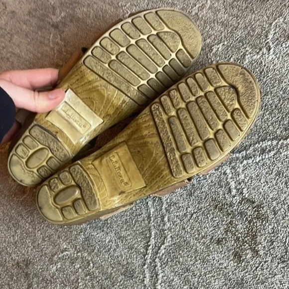 Vintage L.L. BEAN leather strappy sandals