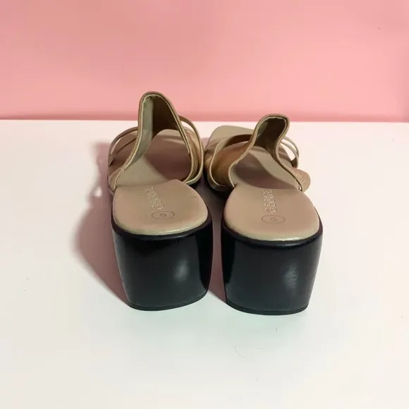 Vintage Y2K 90s nude strappy wedge platform sandals