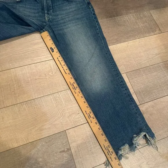 WE THE FREE WOMENS NEW JEANS SIZE 30 NEW