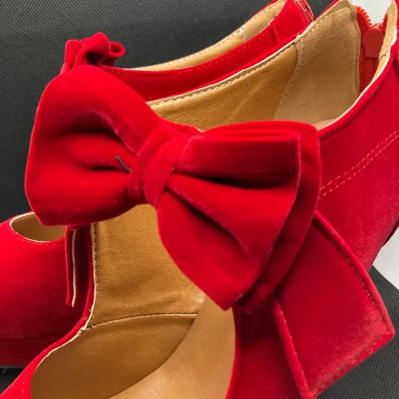 Women Sexy Red Heels Shoe With Bow