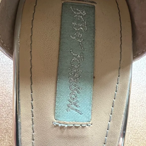Women’s Betsy Johnson Silver Glitter Sparkle Dress Shoes