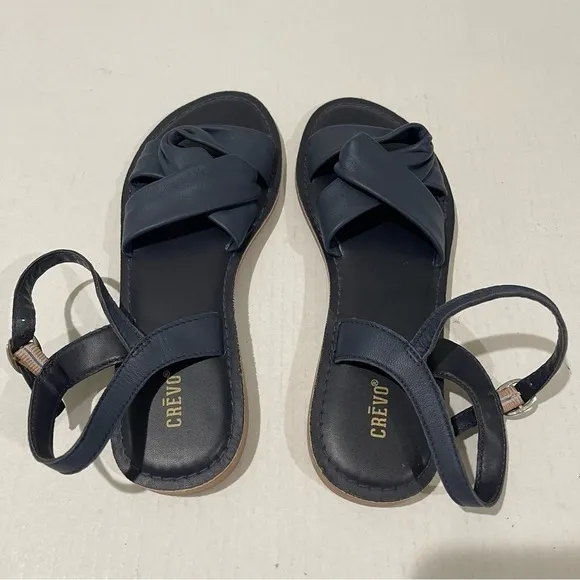 Women’s Crevo Lark Blue Leather Sandals Size 8.5 US!