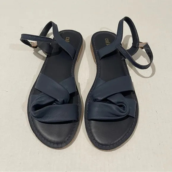 Women’s Crevo Lark Blue Leather Sandals Size 8.5 US!